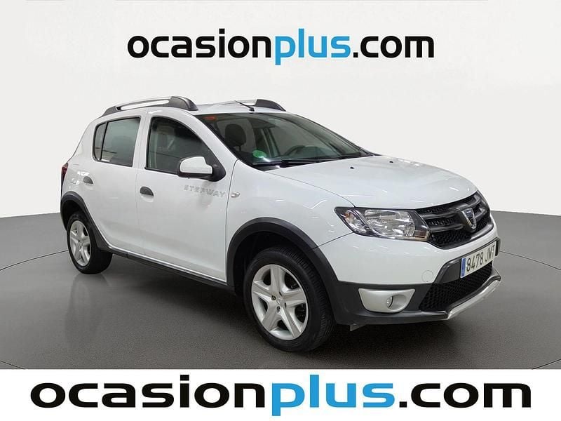 Käytetty Dacia Sandero Stepway 90 HP (66 kW) 2016 Valkoinen Viistoperä