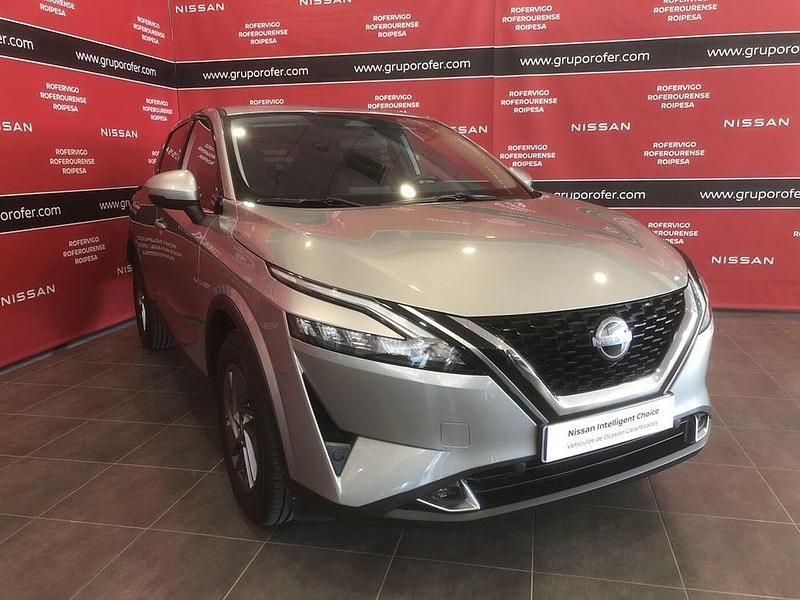 Usado Nissan Qashqai Acenta 140 CV (102 kW) 2022 Diamond silver (metalizado) SUV