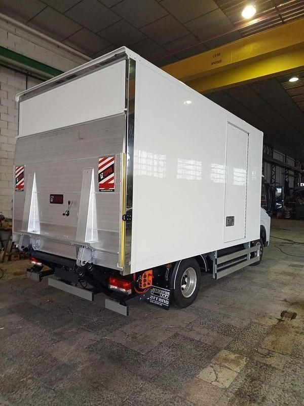 Nuevo DongFeng Box 2025 Blanco Utilitario