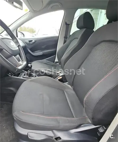 Usado Seat Ibiza FR 105 CV (77 kW) 2014 Negro Berlina
