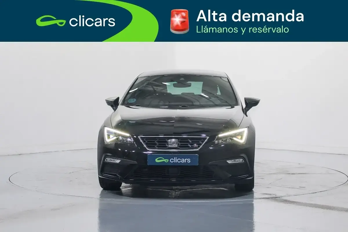 Usado Seat Leon FR 150 CV (110 kW) 2019 Negro Berlina