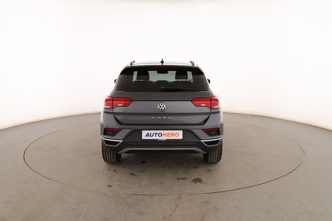 Usado VW T-Roc Advance 115 CV (84 kW) 2019 Gris SUV