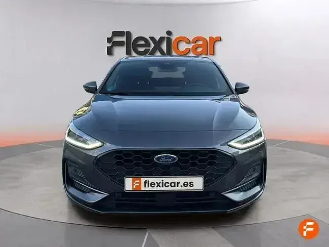 Usado Ford Focus ST-Line 125 CV (91 kW) 2023 Gris