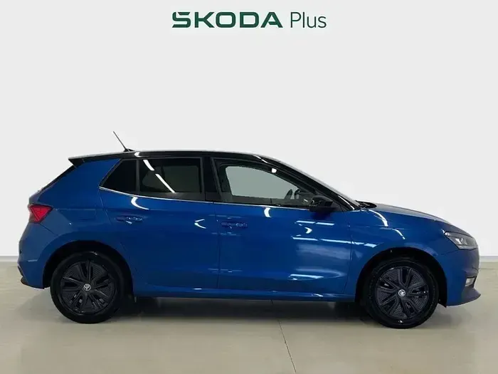 Usado Skoda Fabia Selection 115 CV (84 kW) 2024 Azul Utilitario