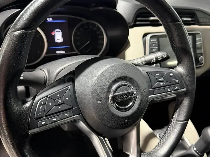 Usado Nissan Micra 92 CV (67 kW) 2021 Blanco Utilitario