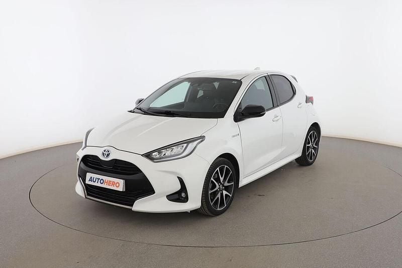 Blanco Usado 2021 Toyota Yaris Hybrid Style Utilitario | 17.799 € (Precio justo) - Imagen 1/3