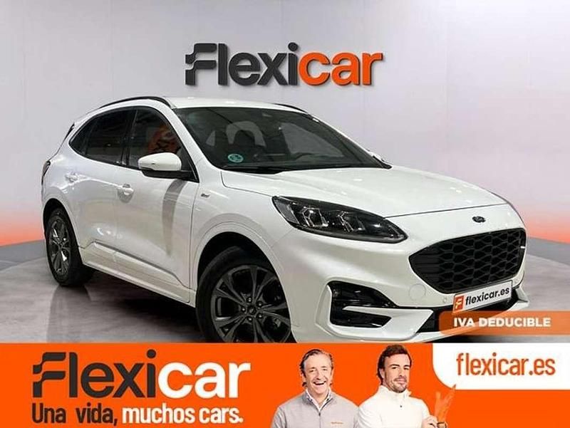Usado Ford Kuga ST-Line 150 CV (110 kW) 2022 Blanco SUV