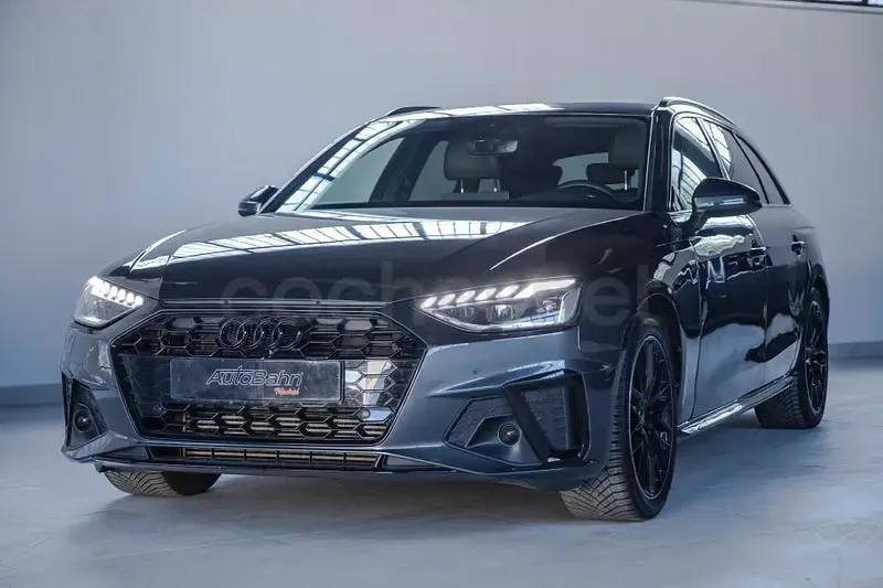 Usado Audi A4 S-Line 150 CV (110 kW) 2024 Gris / plata Familiar
