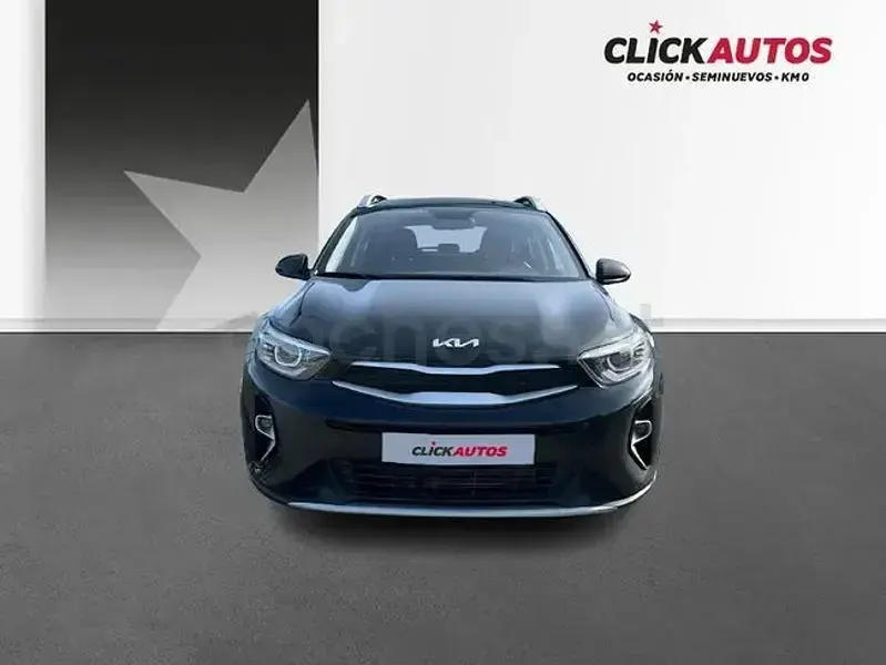 Usado Kia Stonic 84 CV (61 kW) 2024 Negro SUV