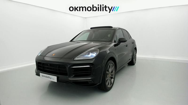 Negro cromita metalizado Usado 2023 Porsche Cayenne Platinum Edition SUV | 91.620 € (Buen precio) - Imagen 1/4