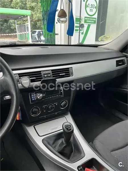 Usado BMW 318 122 CV (89 kW) 2008 Azul Berlina