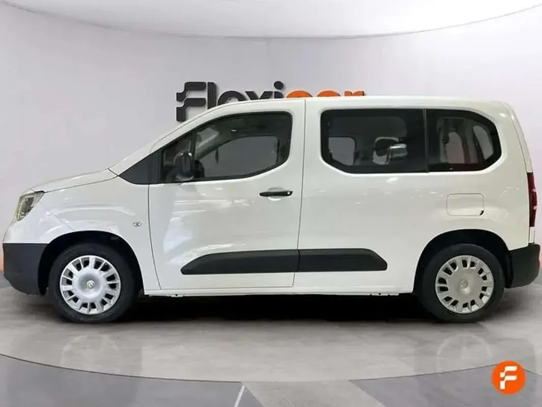 Usado Opel Combo Life Edition+ 102 CV (75 kW) 2020 Blanco Monovolumen