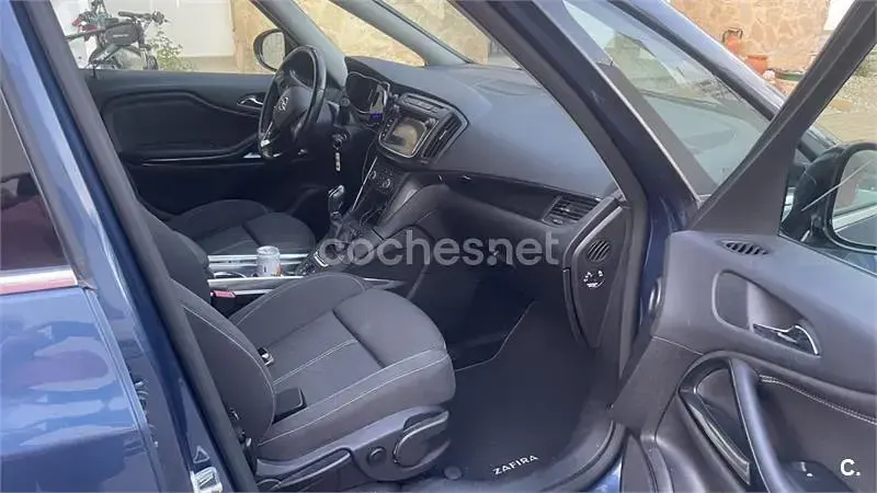 Usado Opel Zafira Excellence 134 CV (98 kW) 2017 Azul Monovolumen