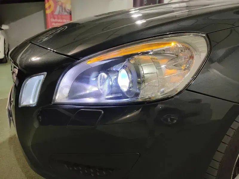 Usado Volvo V60 Momentum 181 CV (133 kW) 2014 Azul Familiar
