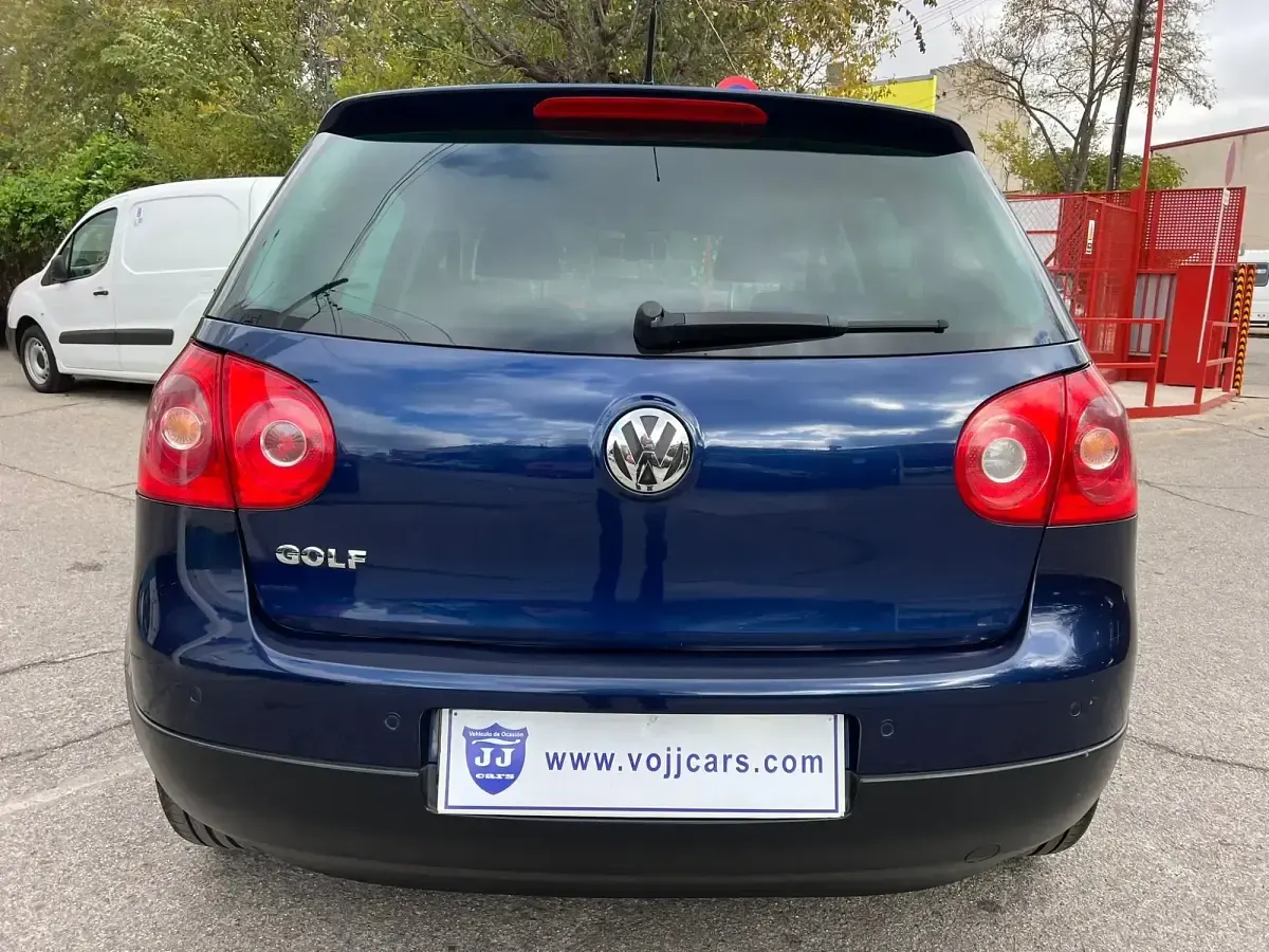 Usado VW Golf V 75 CV (55 kW) 2008 Azul Utilitario