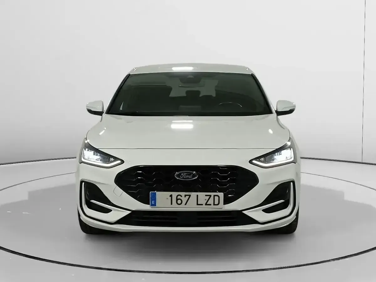Usado Ford Focus ST-Line 125 CV (91 kW) 2022 Blanco Familiar