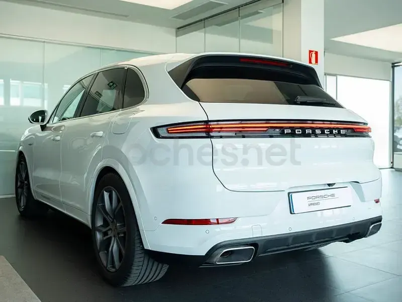 Usado Porsche Cayenne E-Hybrid 470 CV (345 kW) 2025 Blanco SUV