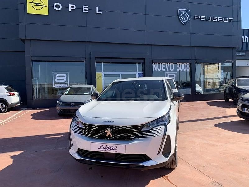 Usado Peugeot 3008 Allure 130 CV (95 kW) 2023 Blanco SUV