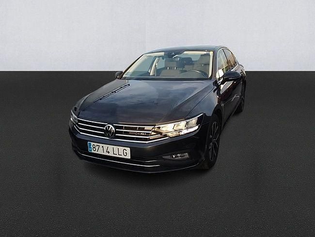 Usado VW Passat Executive 150 CV (110 kW) 2020 Gris Berlina