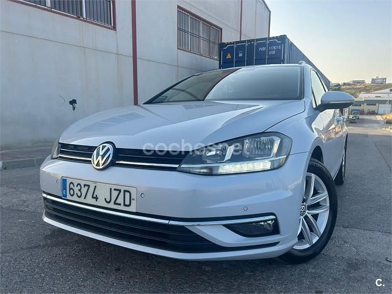 Usado VW Golf VII Advance 115 CV (84 kW) 2017 Blanco Familiar