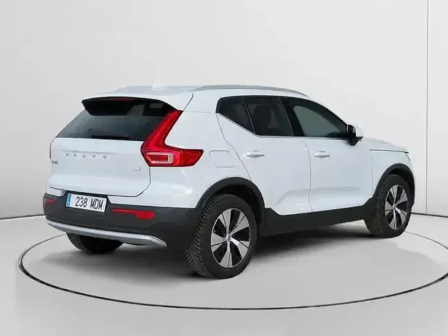 Usado Volvo XC40 Plus 262 CV (192 kW) 2023 Blanco SUV