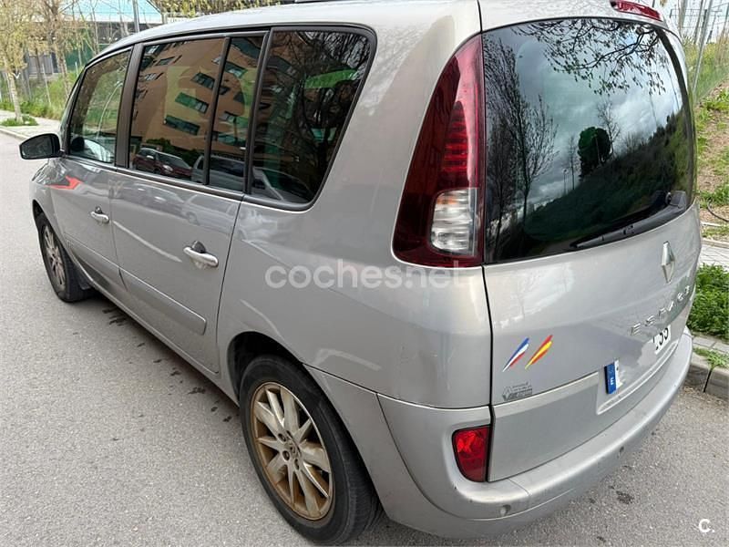 Usado Renault Espace 150 CV (110 kW) 2009 Gris / plata Monovolumen