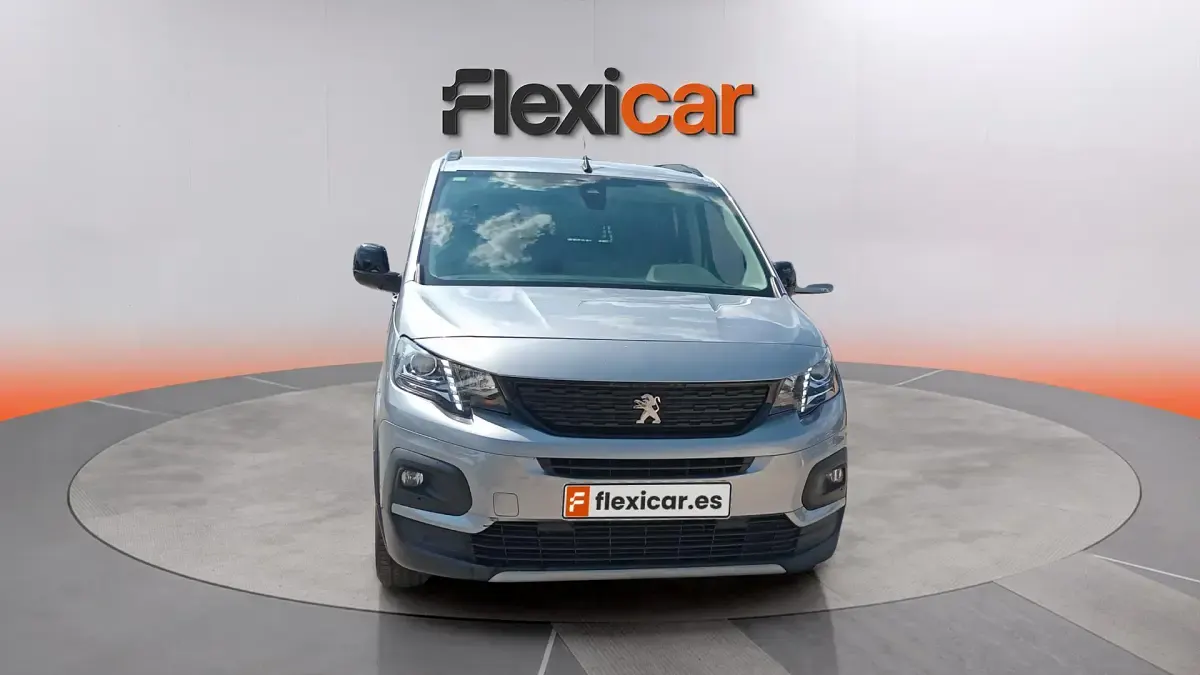 Usado Peugeot Rifter GT 131 CV (96 kW) 2023 Gris Monovolumen