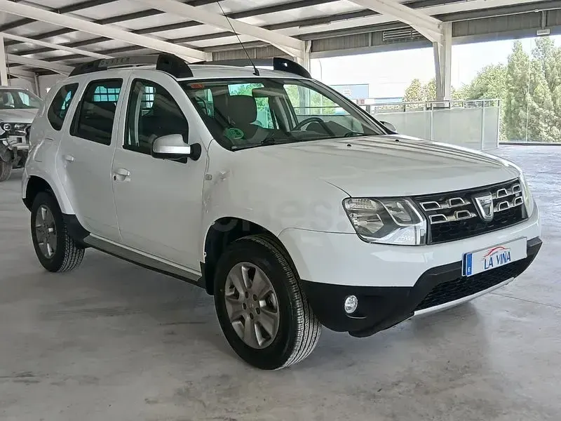 Usado Dacia Duster Ambiance 109 CV (80 kW) 2015 Blanco SUV