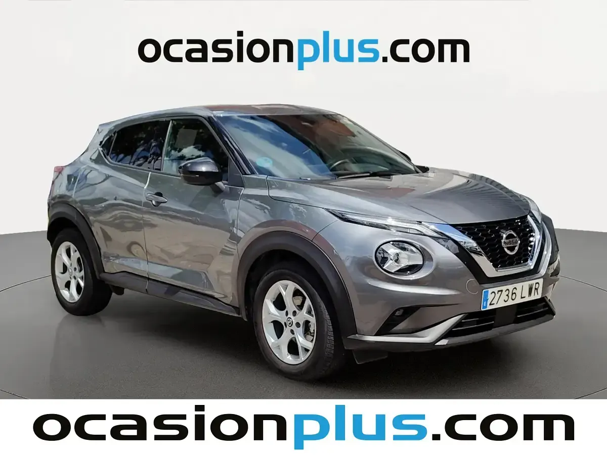 Käytetty Nissan Juke N-Connecta 114 HP (83 kW) 2022 Harmaa Katumaasturi