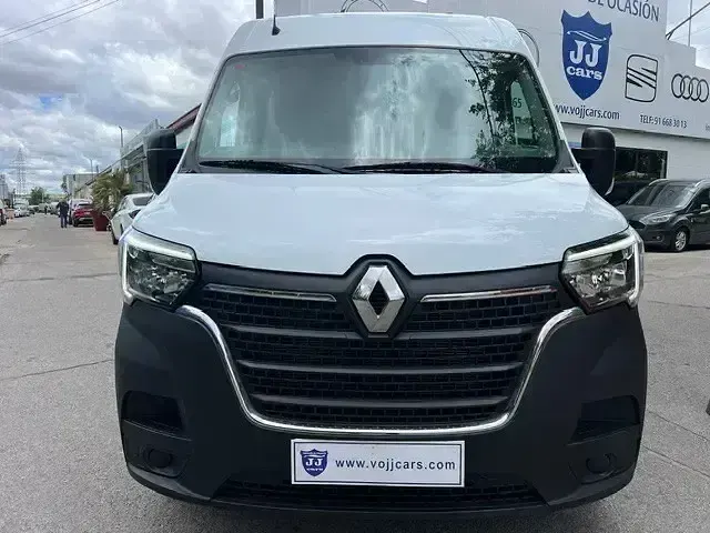 Usado Renault Master 135 CV (99 kW) 2023 Blanco Monovolumen