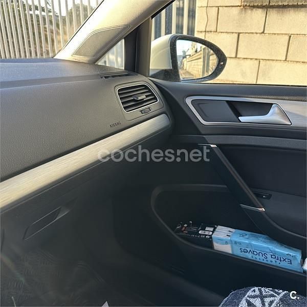 Usado VW Golf VII Advance 110 CV (80 kW) 2016 Blanco Berlina