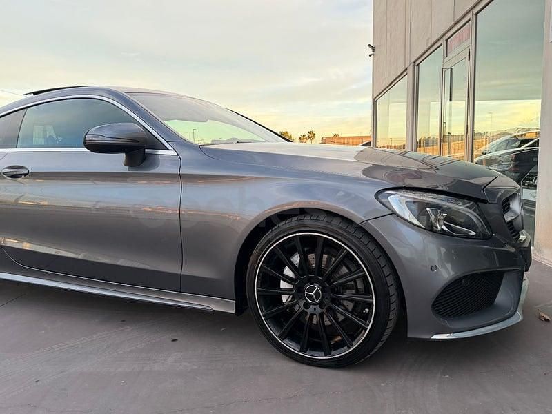 Usado Mercedes C220 170 CV (125 kW) 2017 Gris / plata Coupe