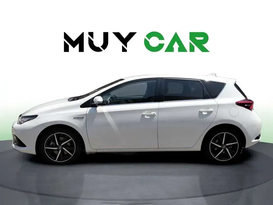 Usado Toyota Auris Hybrid Edition 136 CV (100 kW) 2019 Blanco Utilitario