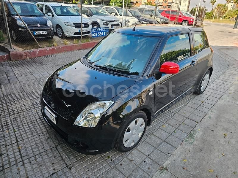 Negro Usado 2006 Suzuki Swift GL Berlina | 3990 € (Precio justo) - Imagen 1/4