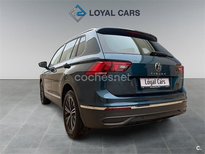 Usado VW Tiguan Life 245 CV (180 kW) 2022 Azul SUV