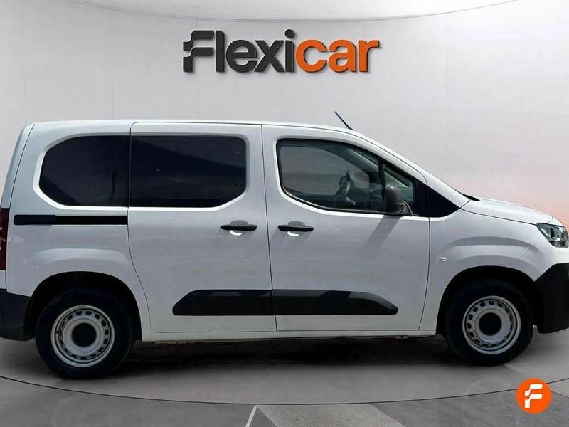 Usado Citroën Berlingo Live 100 CV (73 kW) 2019 Blanco Monovolumen
