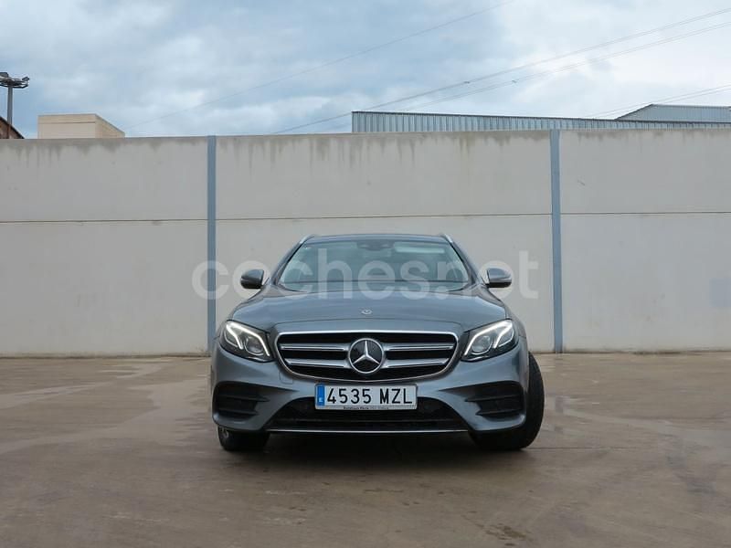 Usado Mercedes E450 367 CV (269 kW) 2018 Gris / plata Familiar
