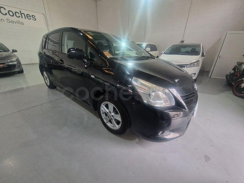 Usado Toyota Verso Advance 126 CV (92 kW) 2010 Negro Monovolumen
