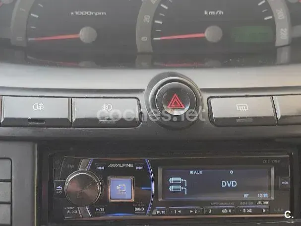 Usado SsangYong Rodius 165 CV (121 kW) 2005 Negro Monovolumen