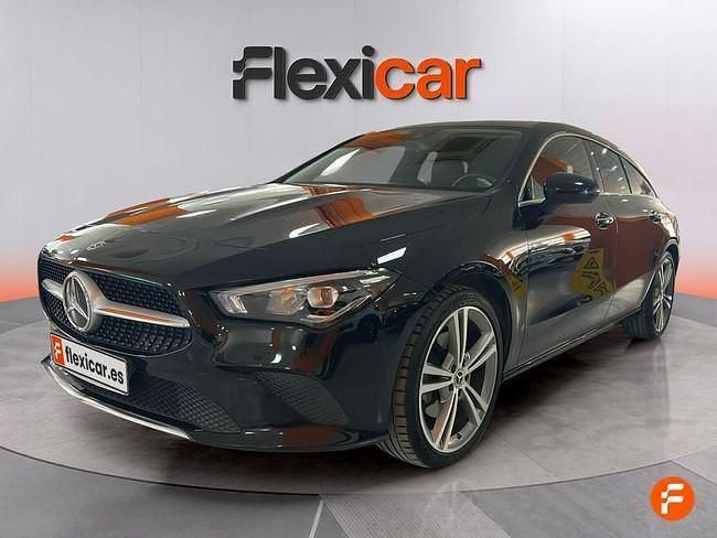 Usado Mercedes CLA220 Shooting Brake 190 CV (139 kW) 2021 Negro Familiar