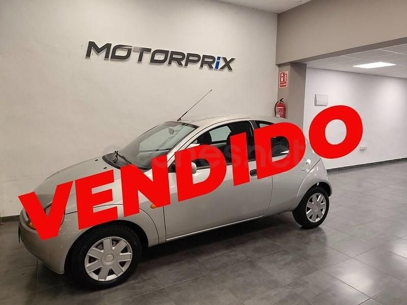 Usado Ford Ka Collection 70 CV (51 kW) 2005 Gris / plata Berlina
