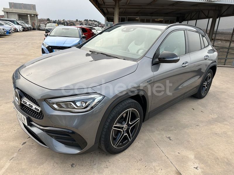 Usado Mercedes GLA250 218 CV (160 kW) 2020 Gris / plata SUV