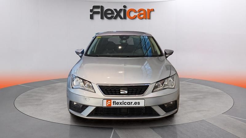 Usado Seat Leon ST Style 131 CV (96 kW) 2020 Gris Familiar