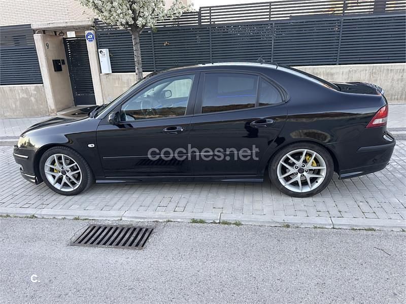 Usado Saab 9-3 Vector 150 CV (110 kW) 2006 Negro Berlina