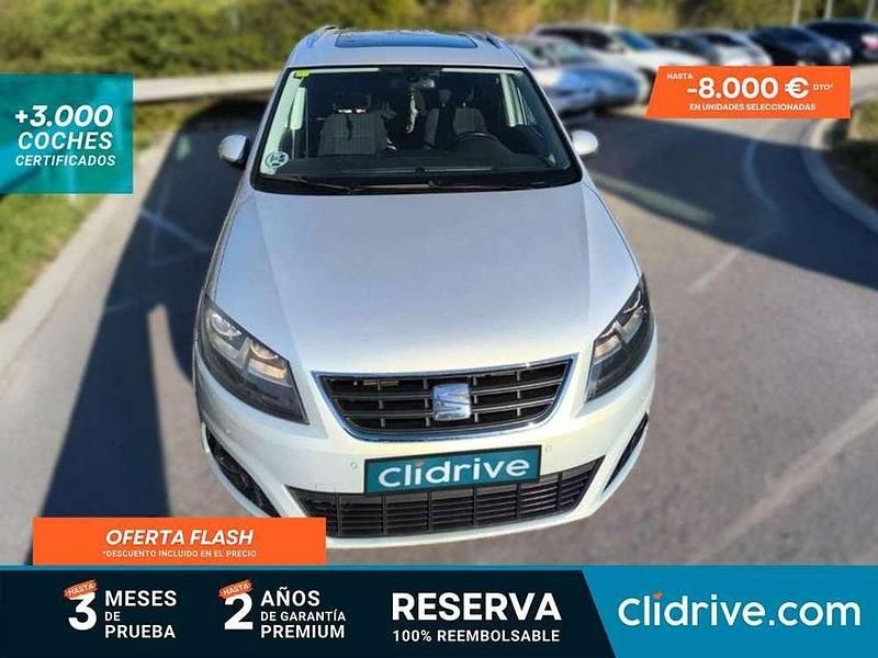 Usado Seat Alhambra Ecomotive 170 CV (125 kW) 2012 Gris Monovolumen