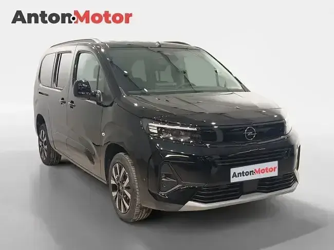 Nuevo Opel Combo S 130 CV (95 kW) 2026 Negro Monovolumen