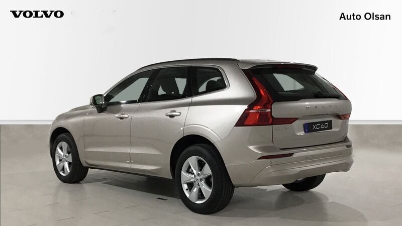 Usado Volvo XC60 Core 197 CV (144 kW) 2023 Beige SUV
