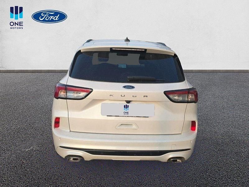 Usado Ford Kuga ST-Line 150 CV (110 kW) 2022 Blanco SUV