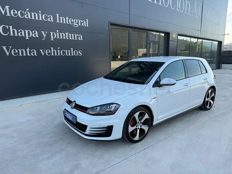 Usado VW Golf VII GTI 230 CV (169 kW) 2015 Blanco Berlina