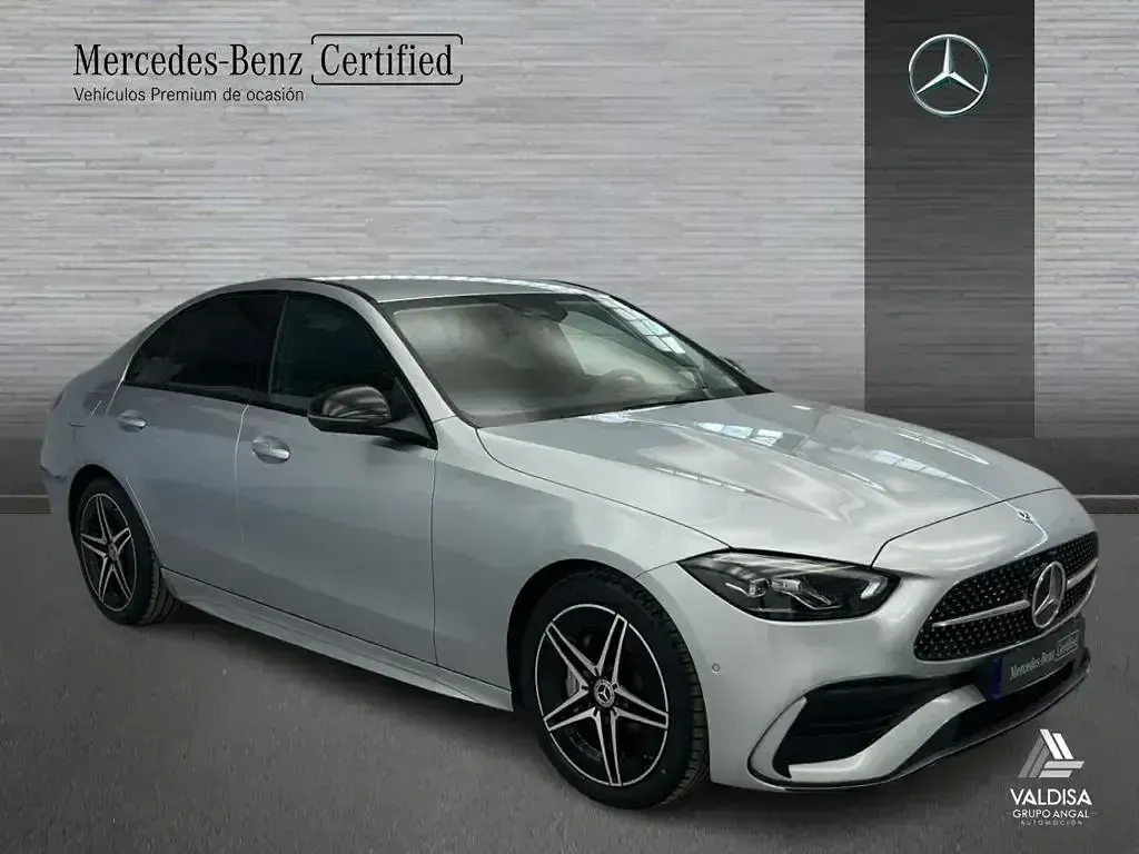 Usado Mercedes C220 200 CV (147 kW) 2025 Gris Berlina
